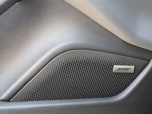 Used 2025 Porsche Taycan 4S image 14