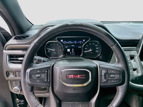 Used 2021 GMC Yukon XL AT4 w/ AT4 Premium Package AWD/4WD image 14