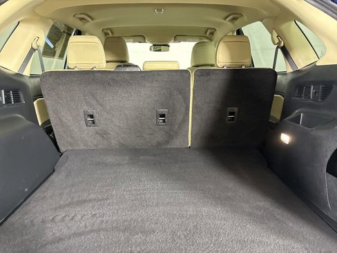 Used 2023 Ford Edge SE image 19