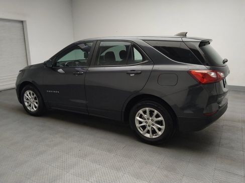 Used 2020 Chevrolet Equinox LS FWD image 3