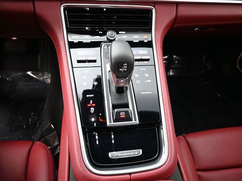 Used 2023 Porsche Panamera Platinum Edition image 12