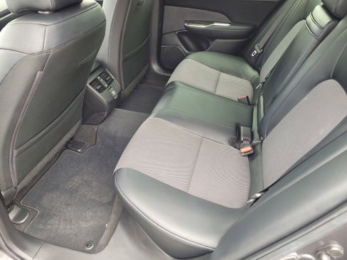 Used 2018 Honda Clarity Plug-In Hybrid image 14