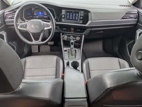 Used 2022 Volkswagen Jetta SE w/ Panoramic Sunroof Package FWD image 23