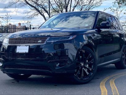 Used 2025 Land Rover Range Rover Sport SE