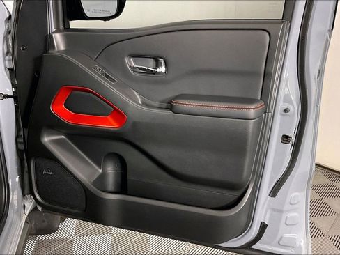 Certified 2025 Nissan Frontier Pro-X w/ Pro Convenience Package image 24