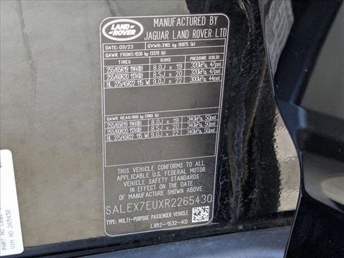 Used 2024 Land Rover Defender 110 X image 29