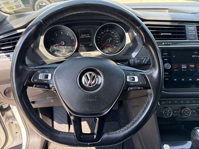 Used 2018 Volkswagen Tiguan SE FWD image 24