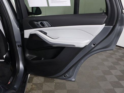 Used 2024 BMW X5 xDrive40i w/ Parking Assistance Package image 24