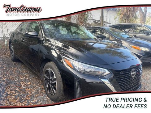 Used 2025 Nissan Sentra SV image 1