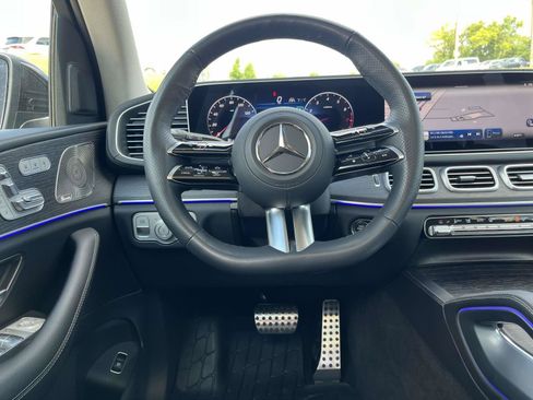 Used 2026 Mercedes-Benz GLS 450 4MATIC image 14