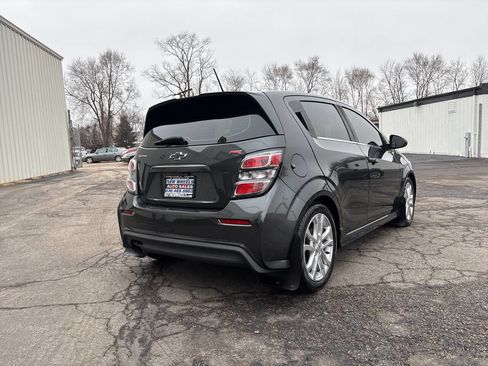 Used 2019 Chevrolet Sonic LT w/ LPO, Performance Package image 5