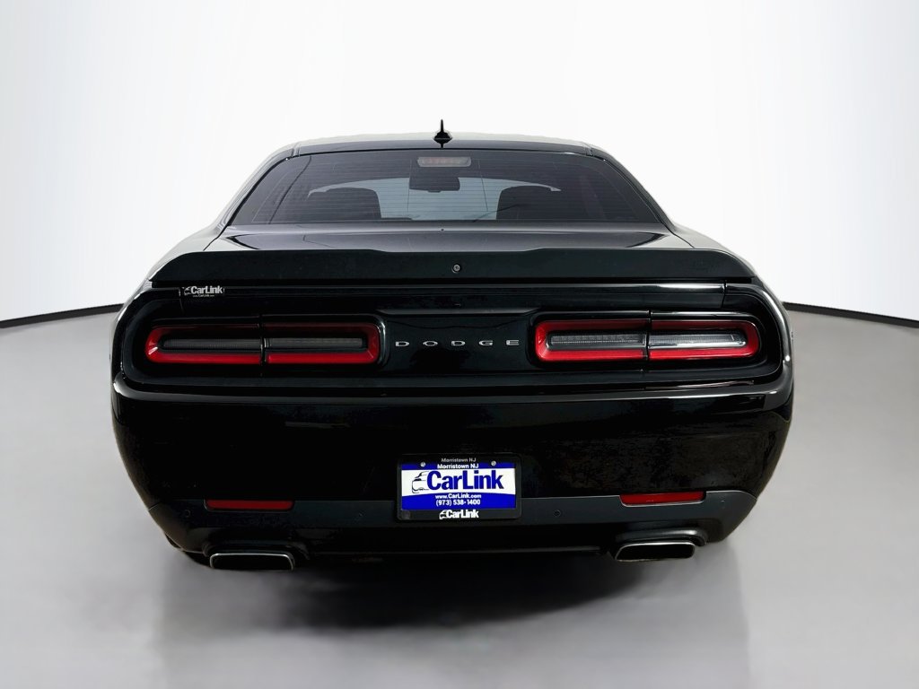 Used 2015 Dodge Challenger R/T Scat Pack w/ Leather Interior Group RWD image 7