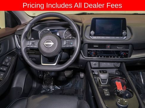 Certified 2023 Nissan Rogue SV w/ SV Premium B Package AWD/4WD image 7