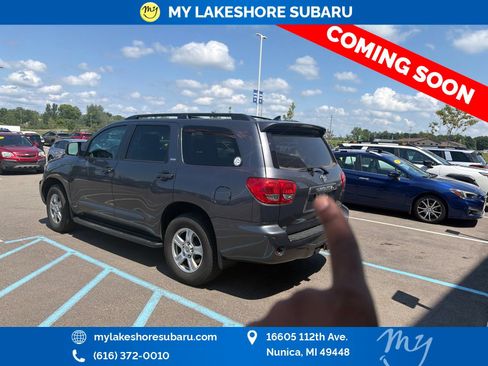 Used 2014 Toyota Sequoia SR5 w/ Premium Package AWD/4WD image 6
