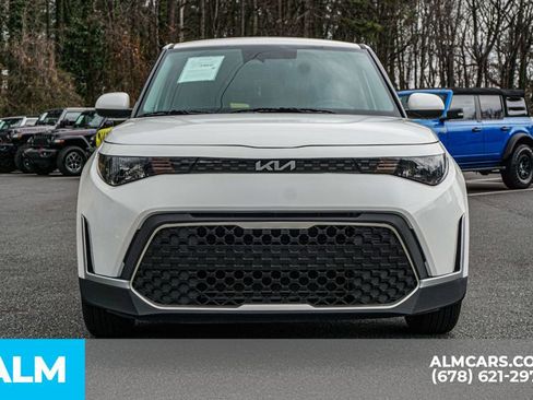Used 2025 Kia Soul LX image 10