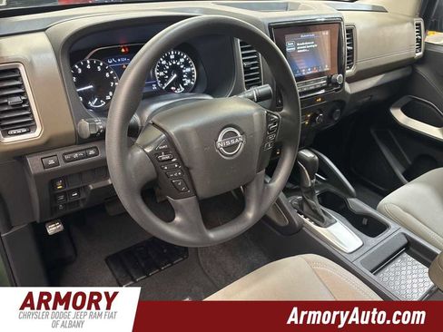 Used 2022 Nissan Frontier SV w/ Technology Package image 9
