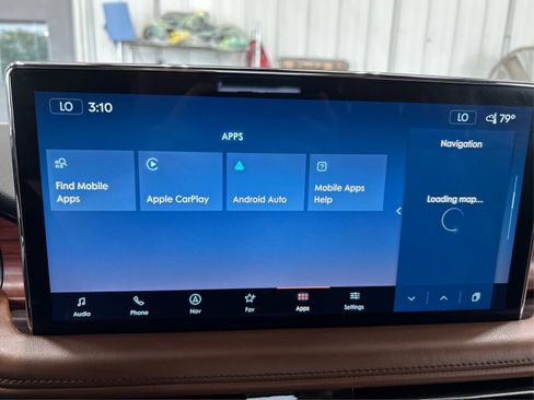 Used 2021 Lincoln Nautilus Reserve w/ Cargo Utility Package AWD/4WD image 35