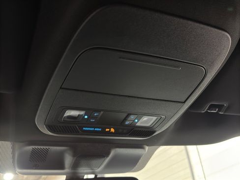 Used 2024 Ford F150 XLT w/ XLT Black Appearance Package image 36