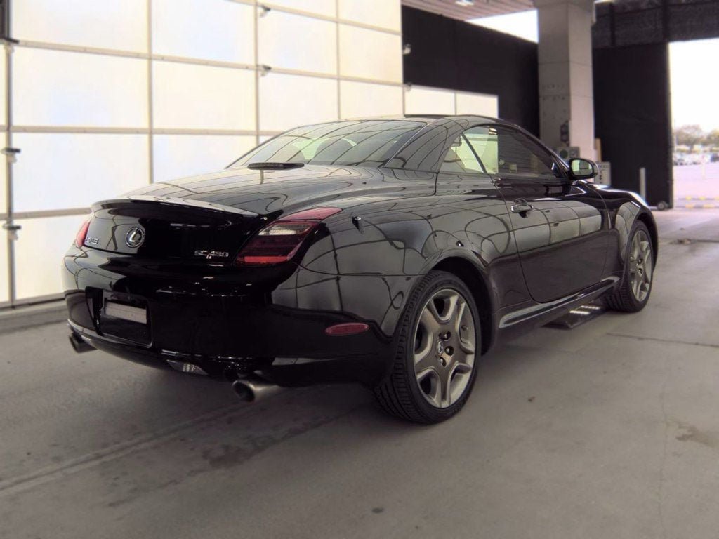 Used 2006 Lexus SC 430 Convertible w/ Preferred Accessory Pkg RWD image 3