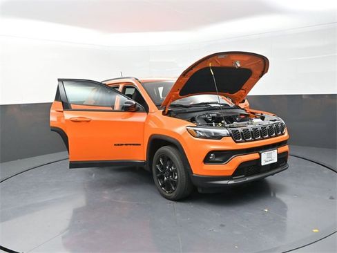 New 2026 Jeep Compass Latitude image 25