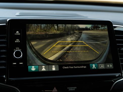 Certified 2025 Honda Ridgeline Black Edition image 31