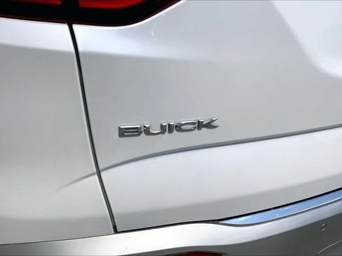 Used 2018 Buick Enclave Premium w/ Experience Buick Package FWD image 30