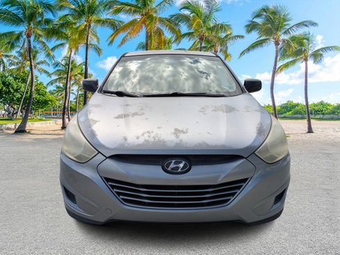 Used 2011 Hyundai Tucson GL image 8