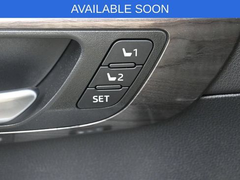 Certified 2026 Toyota Highlander Platinum AWD/4WD image 15