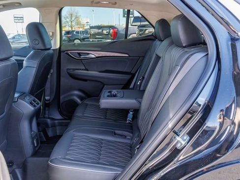 Used 2023 Buick Envision Avenir AWD/4WD image 8