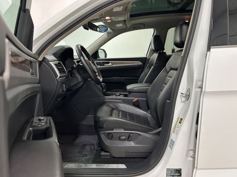 Used 2019 Volkswagen Atlas SEL Premium AWD/4WD image 4