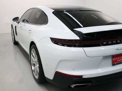 Used 2024 Porsche Panamera 4 image 67