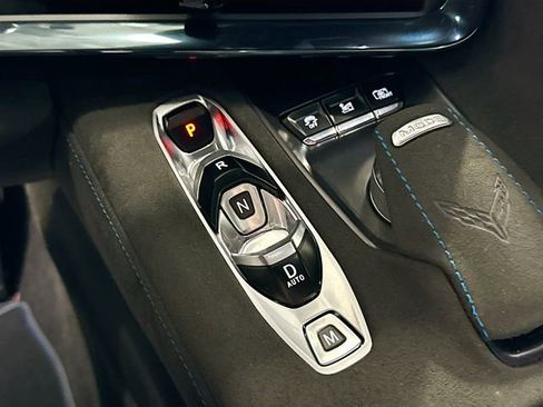 New 2025 Chevrolet Corvette E-Ray image 18