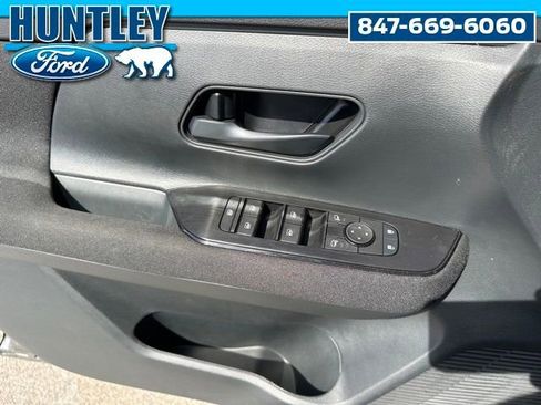 Used 2025 Nissan Kicks S image 16