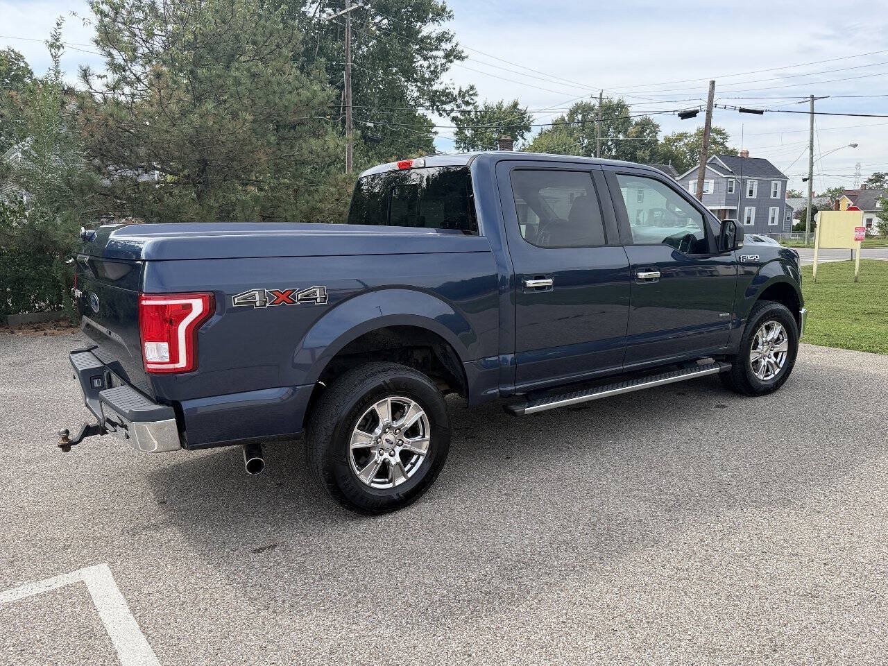 Used 2015 Ford F150 XLT w/ Equipment Group 302A Luxury AWD/4WD image 5