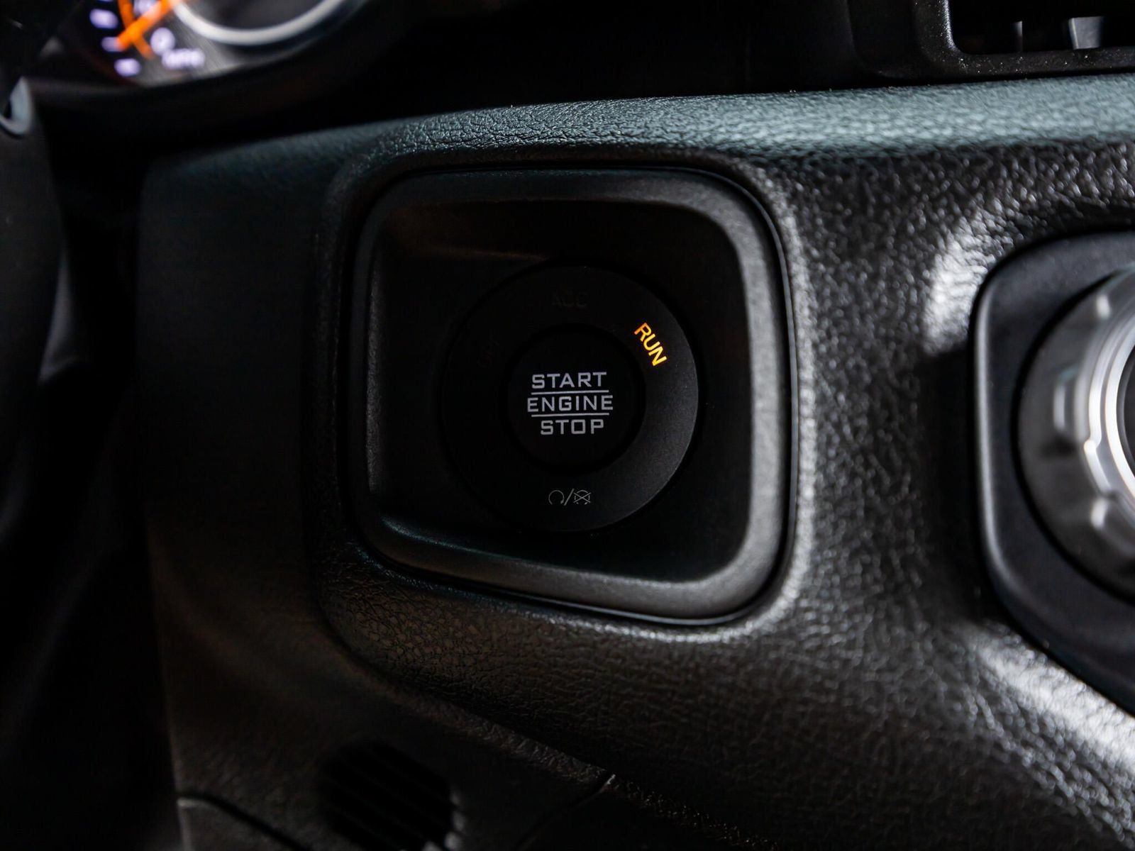 Used 2025 Jeep Wrangler Unlimited Sport AWD/4WD image 21