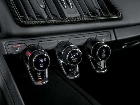 Used 2020 Audi R8 V10 performance image 40