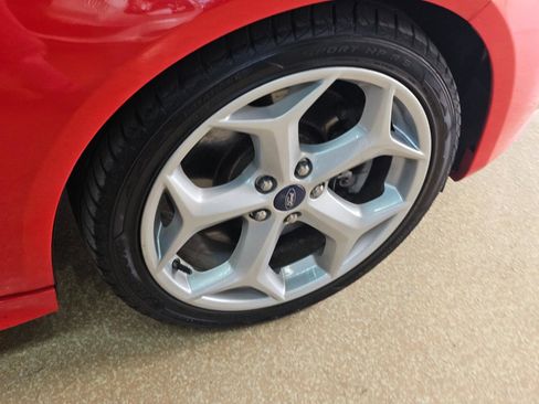 Used 2014 Ford Focus ST w/ Equipment Group 202A image 44