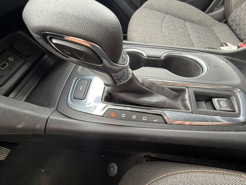 Used 2024 Chevrolet Equinox LT AWD/4WD image 30