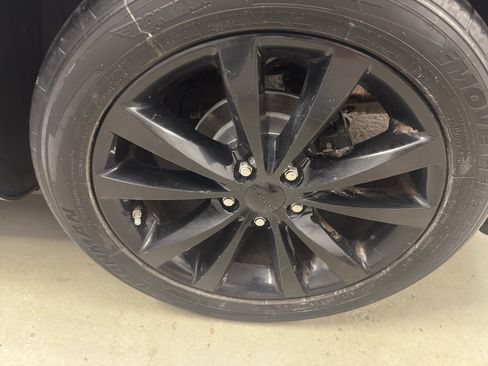 Used 2014 Dodge Avenger SE w/ Blacktop Package FWD image 32
