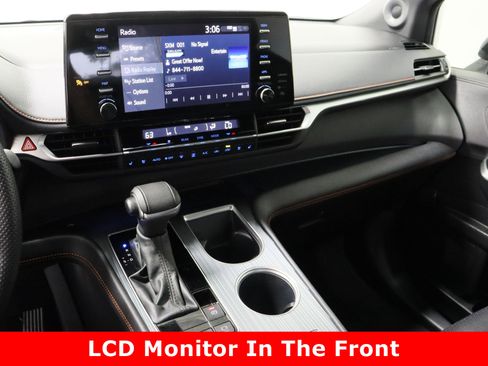 Certified 2024 Toyota Sienna XSE image 16