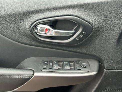 Used 2021 Jeep Cherokee Limited w/ Elite Package image 21