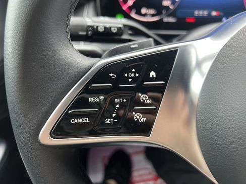 Certified 2025 Mercedes-Benz GLC 300 4MATIC image 17