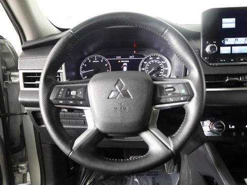 Used 2024 Mitsubishi Outlander SE Black Edition image 41