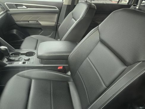 Used 2023 Volkswagen Atlas SE image 20