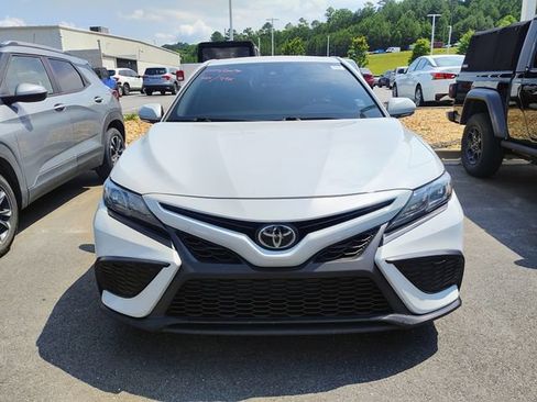 Used 2023 Toyota Camry SE w/ Convenience Package FWD image 2
