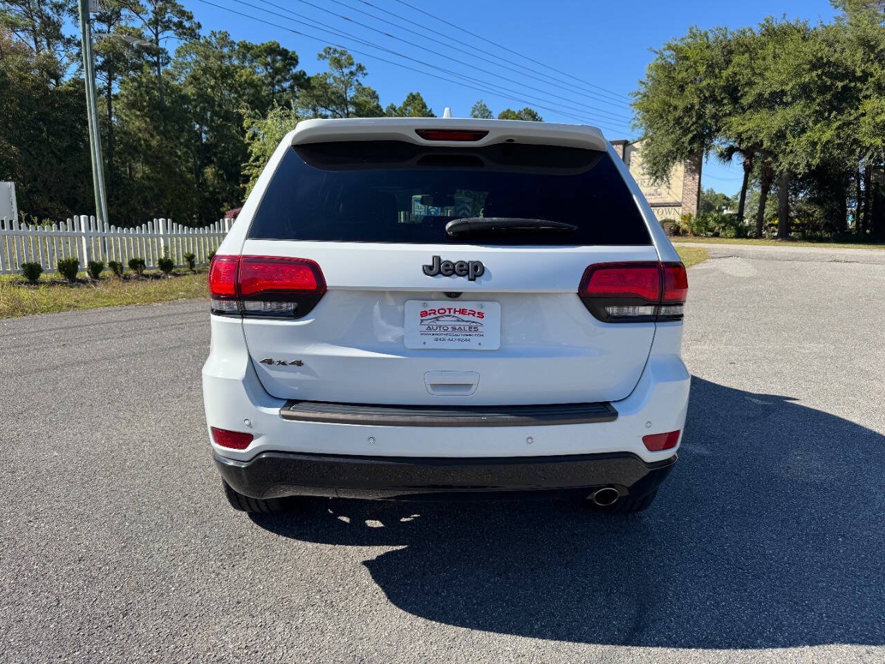Used 2016 Jeep Grand Cherokee Limited 75th Anniversary AWD/4WD image 32