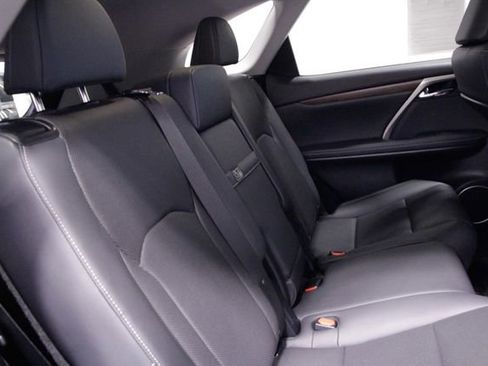 Used 2022 Lexus RX 350L Premium image 18