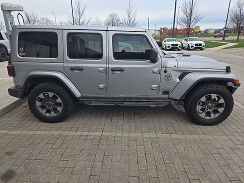 Used 2018 Jeep Wrangler Unlimited Sahara image 4