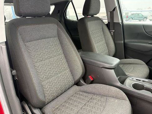 Certified 2024 Chevrolet Equinox LT w/ LPO, Floor Liner Package image 46