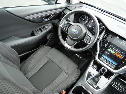 Certified 2023 Subaru Outback Premium image 9